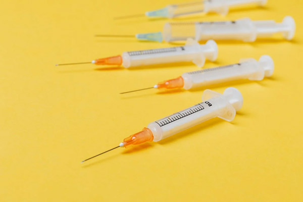 子宮頸癌疫苗有必要打嗎?越早接種，受益越大!