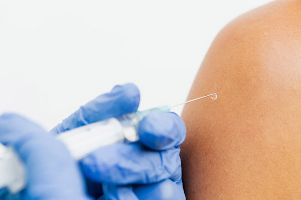 除了接種疫苗，還有什麼方法預防HPV感染?